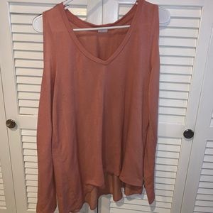 Shoulder less top